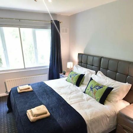 3-Bedroom Comfy Home In Solihull Exterior photo